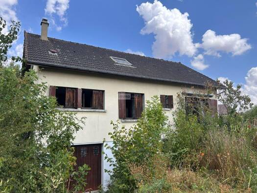 Maison à vendre 95 400 € 4 pièces 2 chambres 84 m² Dompierre-sur-Besbre 03290