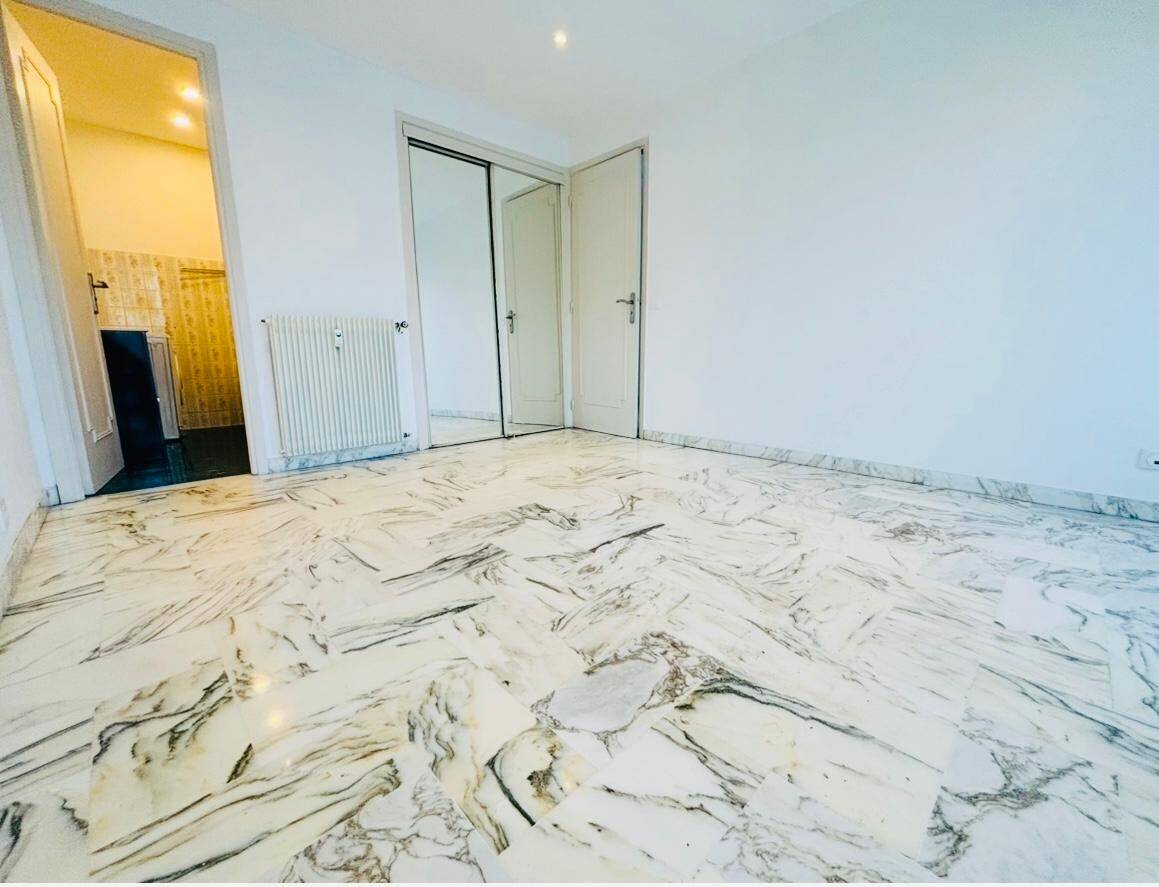 Maison à louer, 45m², CANNES