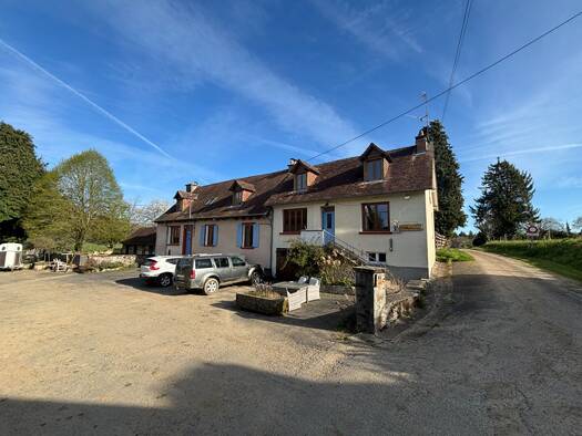 Maison à vendre 649 000 € 7 pièces 5 chambres 180 m² 110 000 m² de terrain Glandon 87500