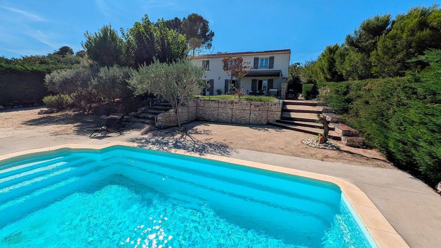 Maison à vendre, 184m², CHATEAUNEUF DE GADAGNE