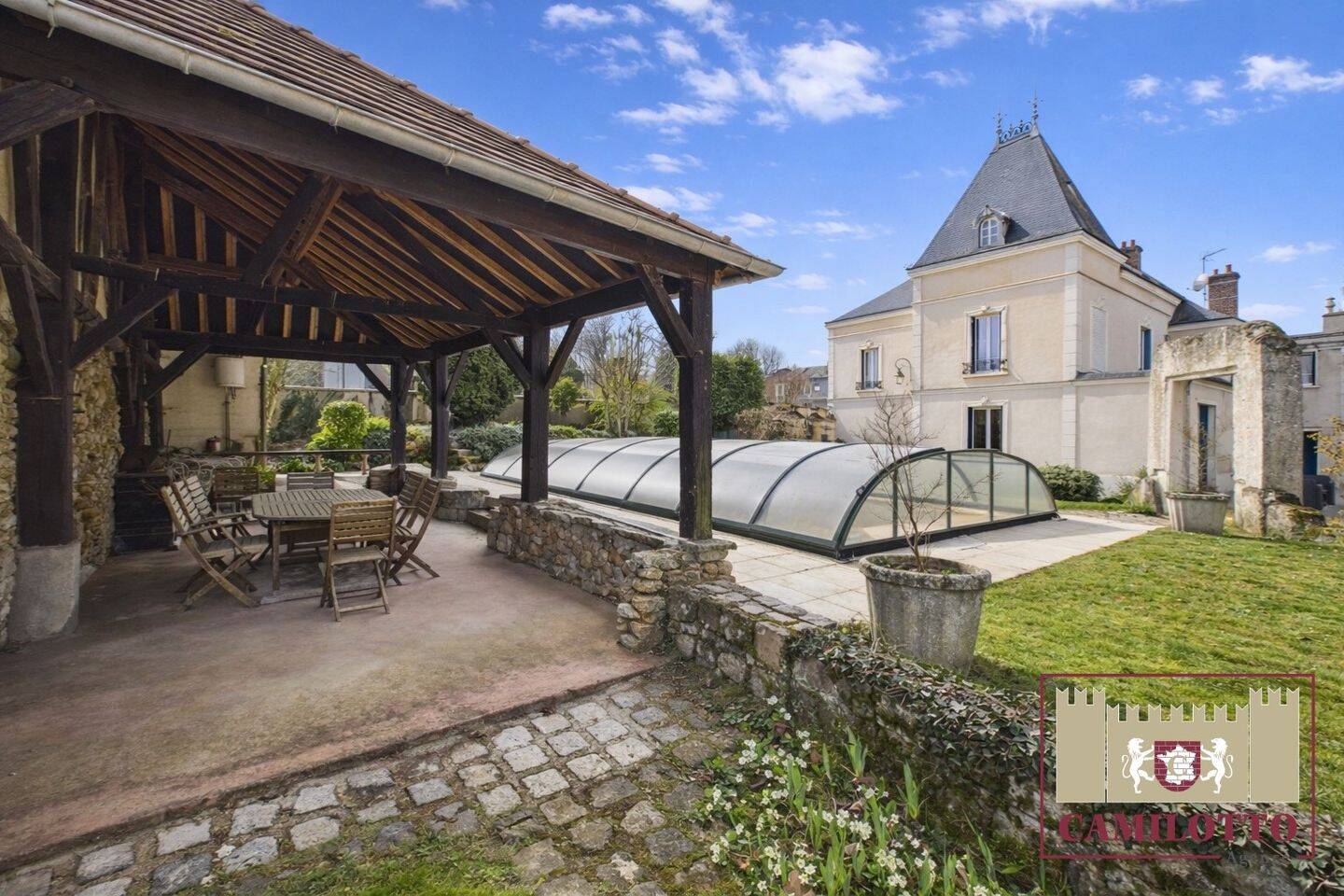 Maison à vendre, 325m², NOGENT LE ROI