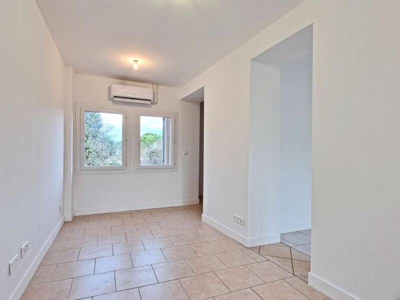 Maison à louer, 45m², SAINT PRIVAT DES VIEUX