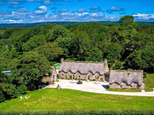 Maison à vendre 1 499 500 € 13 pièces 7 chambres 241 m² 83 140 m² de terrain Languidic 56440