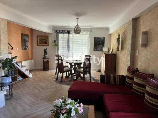 Maison de ville à vendre 185 000 € 4 pièces 3 chambres 92 m² 59 m² de terrain Abeilhan 34290