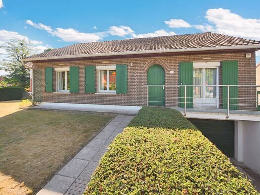 Maison de plain-pied à vendre 199 000 € 6 pièces 3 chambres 80 m² 404 m² de terrain Nord Ouest Lens 62300