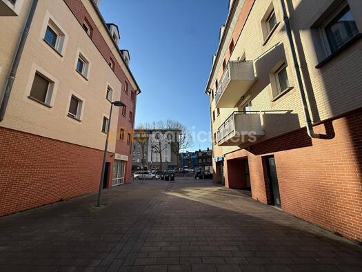 Parking à louer 90 € 11 m² Saint Clément-Jardin des Plantes-Grammont Rouen 76100