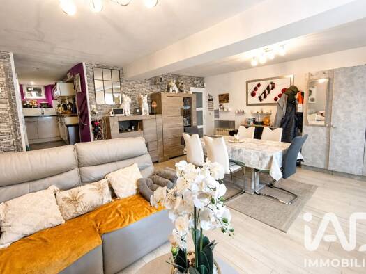 Maison à vendre 149 000 € 4 pièces 2 chambres 92 m² 220 m² de terrain Thévalles-Chartrière Laval 53000