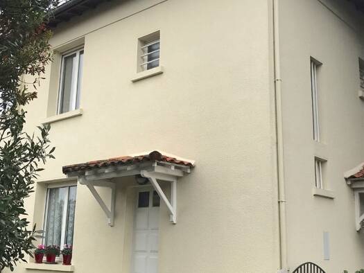 Duplex à louer 750 € 2 pièces 1 chambre 47 m² 1er étage Bourg Pessac 33600