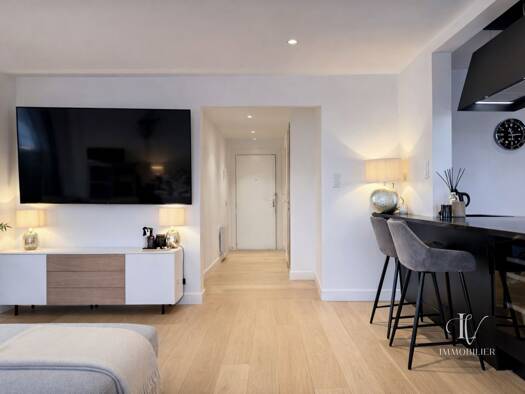 Appartement à vendre 515 000 € 4 pièces 3 chambres 112,08 m² Étage 4/7 Est Ambilly 74100