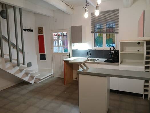 Maison à louer 530 € 3 pièces 2 chambres 44 m² Azille 11700