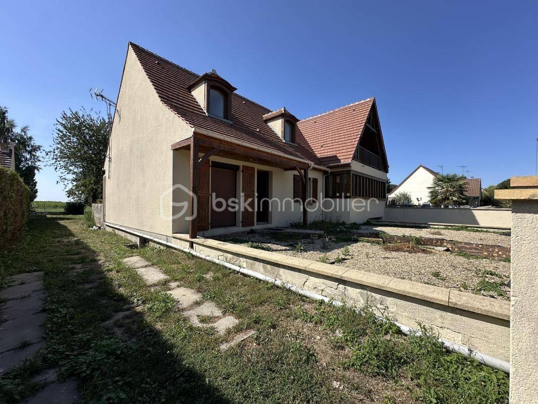 Maison à vendre, 207m², NANTEUIL LE HAUDOUIN