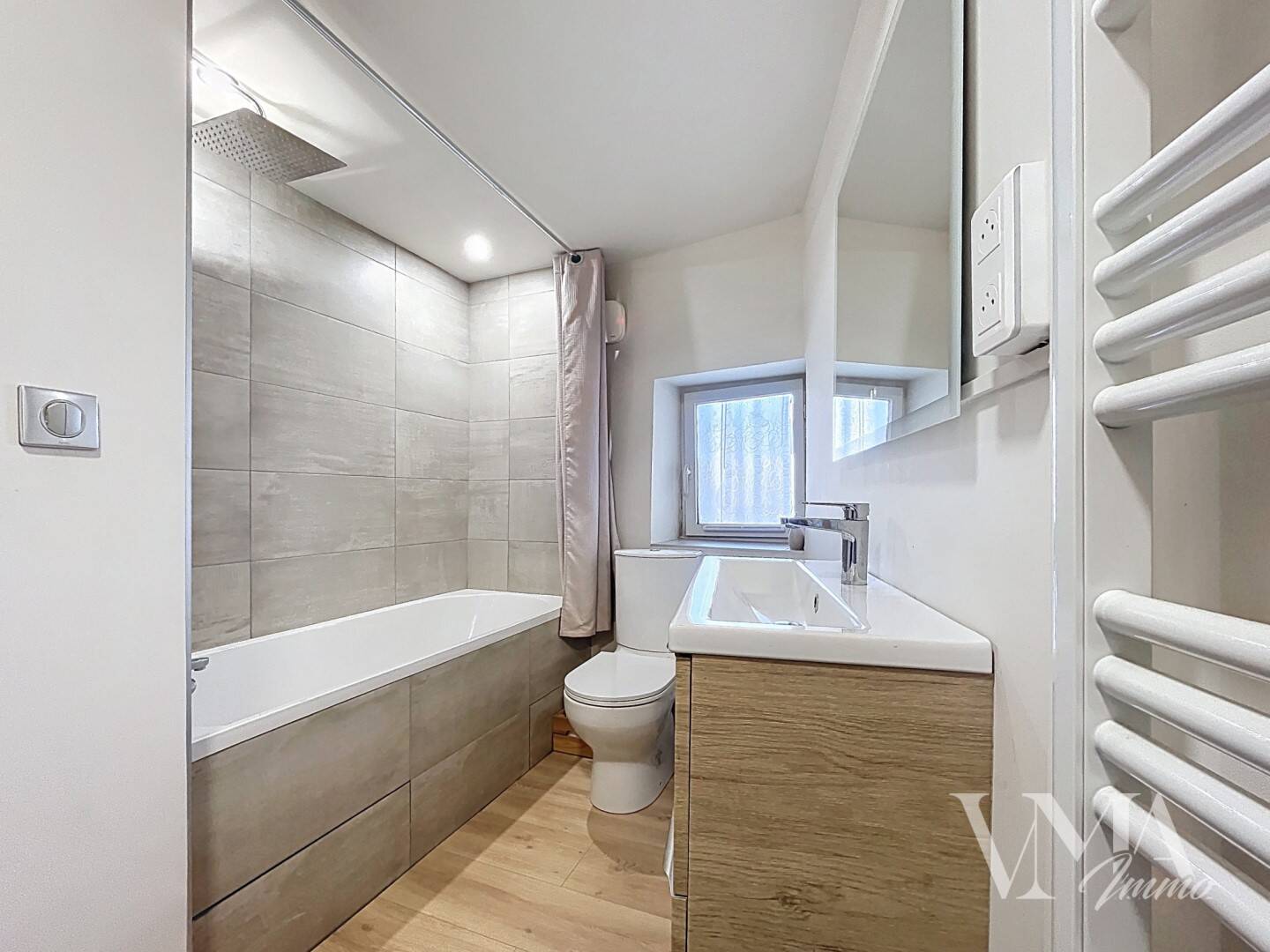 Maison à vendre, 67m², SAINT GENIS LES OLLIERES