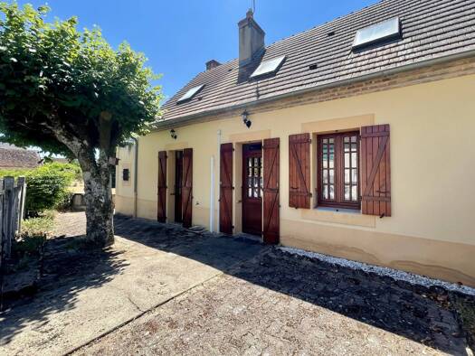 Maison à vendre 60 000 € 6 pièces 4 chambres 60 m² 900 m² de terrain Saint-Aubin-sur-Loire 71140