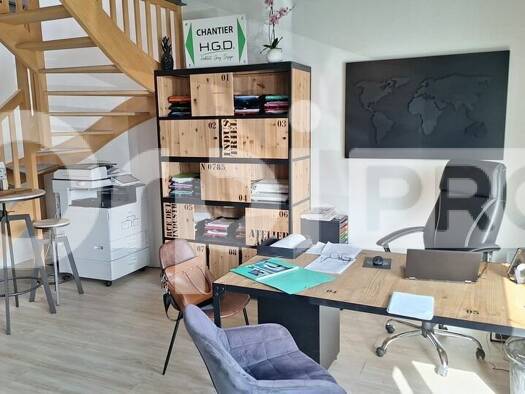 Local commercial à louer 959 € 66 m² de surface de vente Saint Nazaire 44600