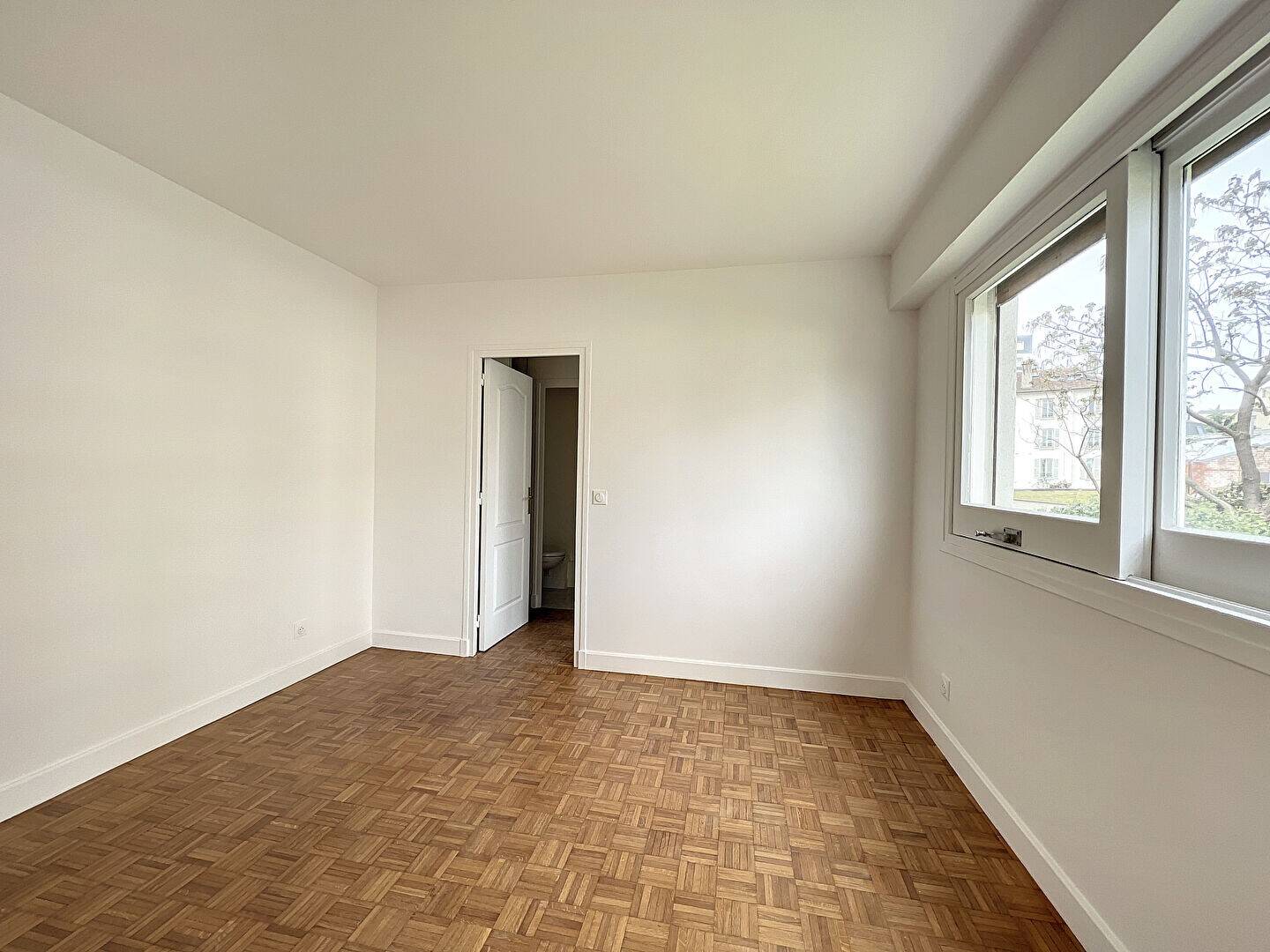 Maison à louer, 38m², COURBEVOIE