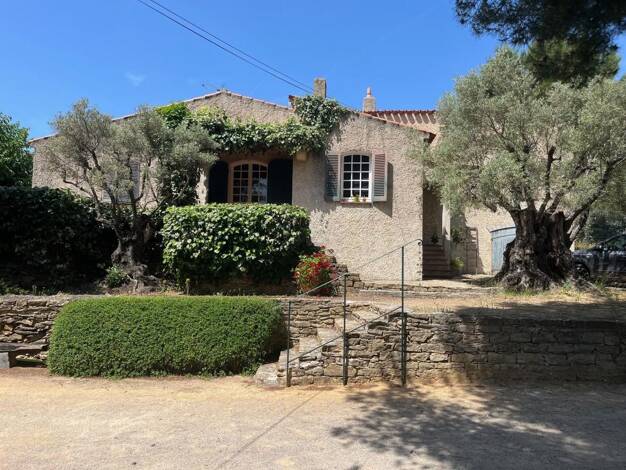 Maison à vendre 925 000 € 4 pièces 3 chambres 94 m² 2 952 m² de terrain Les Lecques-Banette-Bourrasque-Pradeaux Saint-Cyr-sur-Mer 83270