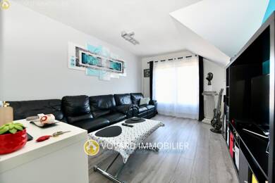 Appartement à vendre 159 000 € 2 pièces 1 chambre 42 m² Dernier étage, Étage 3/3 Justice-Bourguignons Ezanville 95460