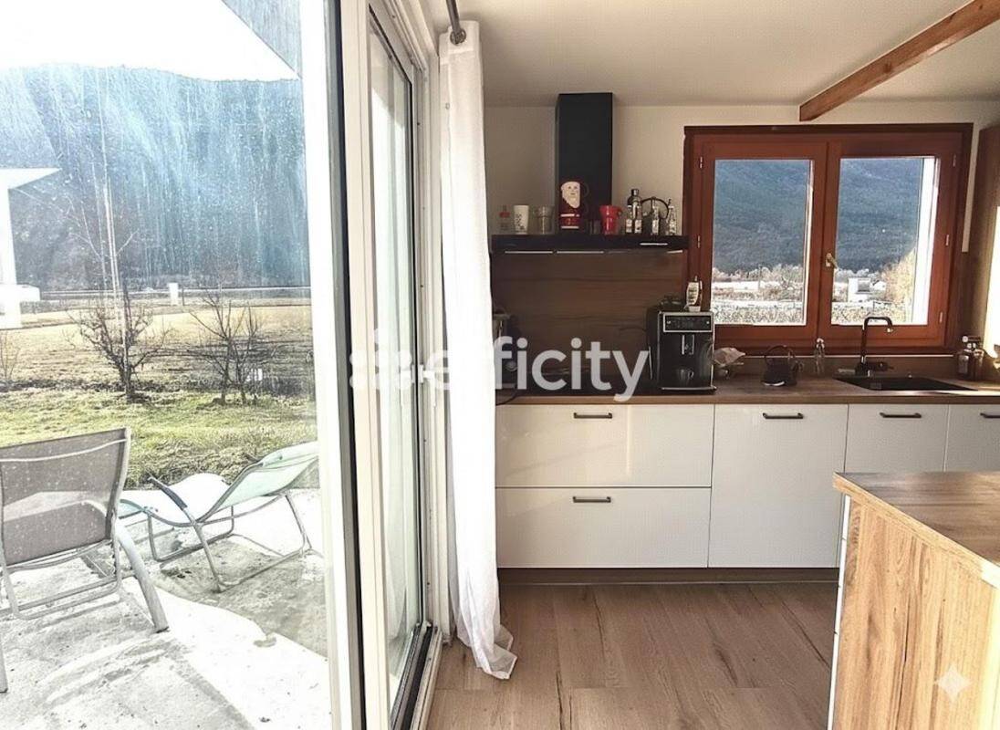 Maison à vendre, 130m², LARAGNE MONTEGLIN