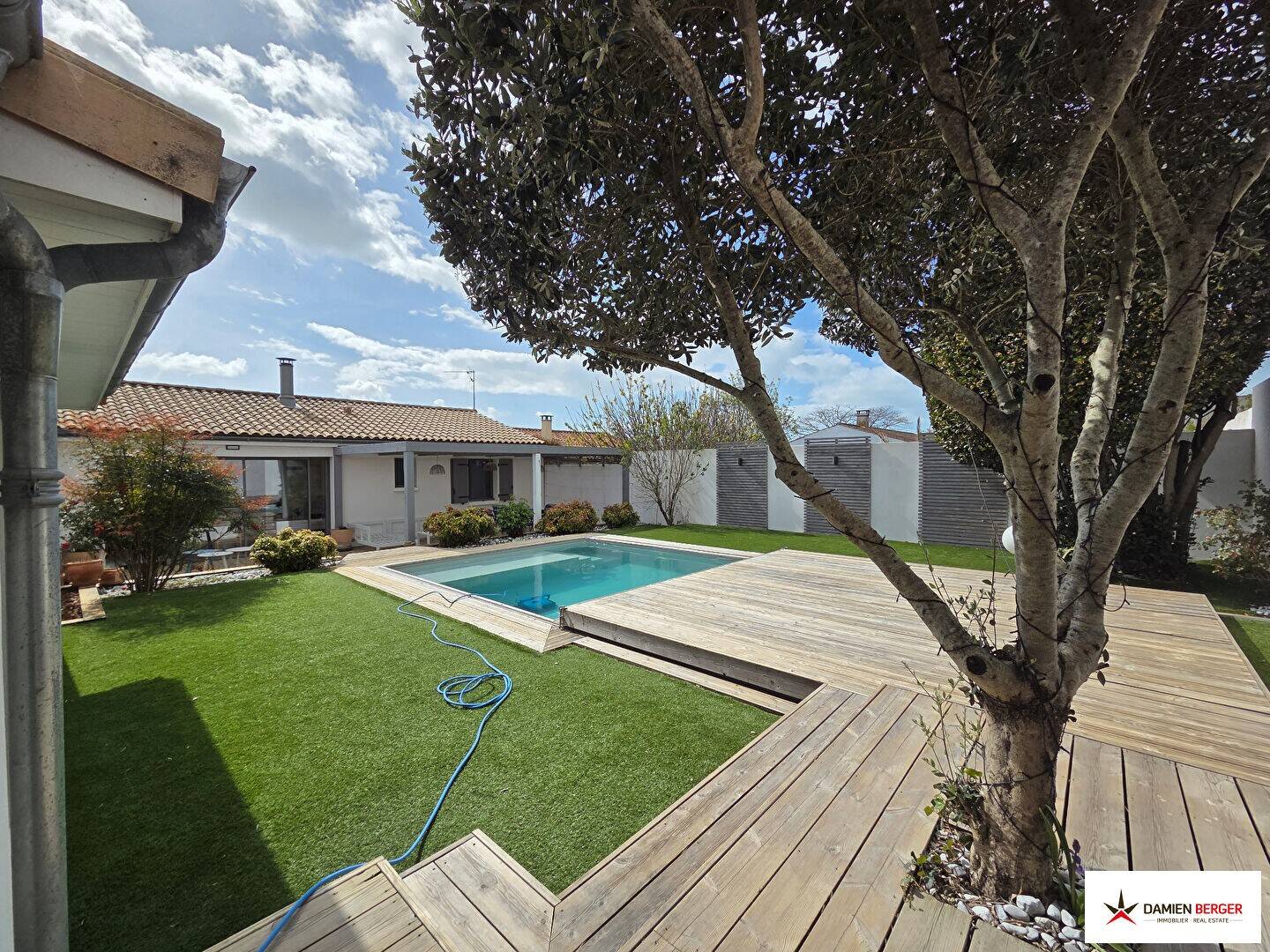 Maison à vendre, 180m², L'HOUMEAU