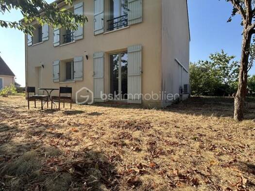 Maison à vendre 300 000 € 4 pièces 3 chambres 91 m² 601 m² de terrain Saint-Germain-Laxis 77950