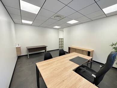 Local commercial à louer 660 € 25 m² de surface de vente Biarnes Saint Pierre du Mont 40280
