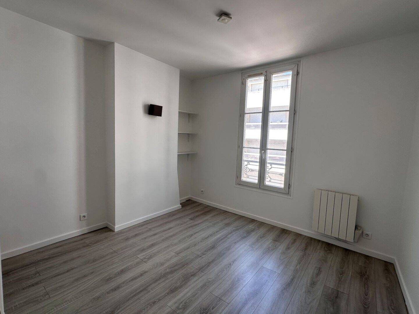 Maison à louer, 30m², LEVALLOIS PERRET