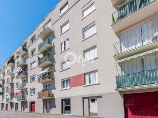 Appartement à vendre 99 500 € 4 pièces 3 chambres 82,05 m² Étage 4/4 Beaublanc Limoges 87100