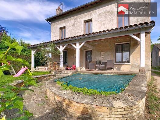 Maison à vendre - Première occupation 197 000 € 5 pièces 3 chambres 124 m² 1 242 m² de terrain Lacrost 71700