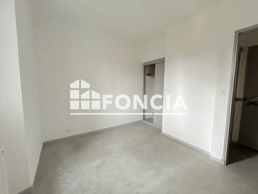 Appartement à louer 290 € 2 pièces 1 chambre 27,1 m² RDC Sault 84390