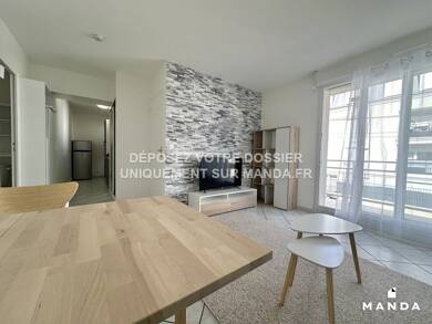 Appartement à louer 795 € 1 pièce 29 m² 1er étage Jean Allemane-Aristide Briand Savigny-sur-Orge 91600