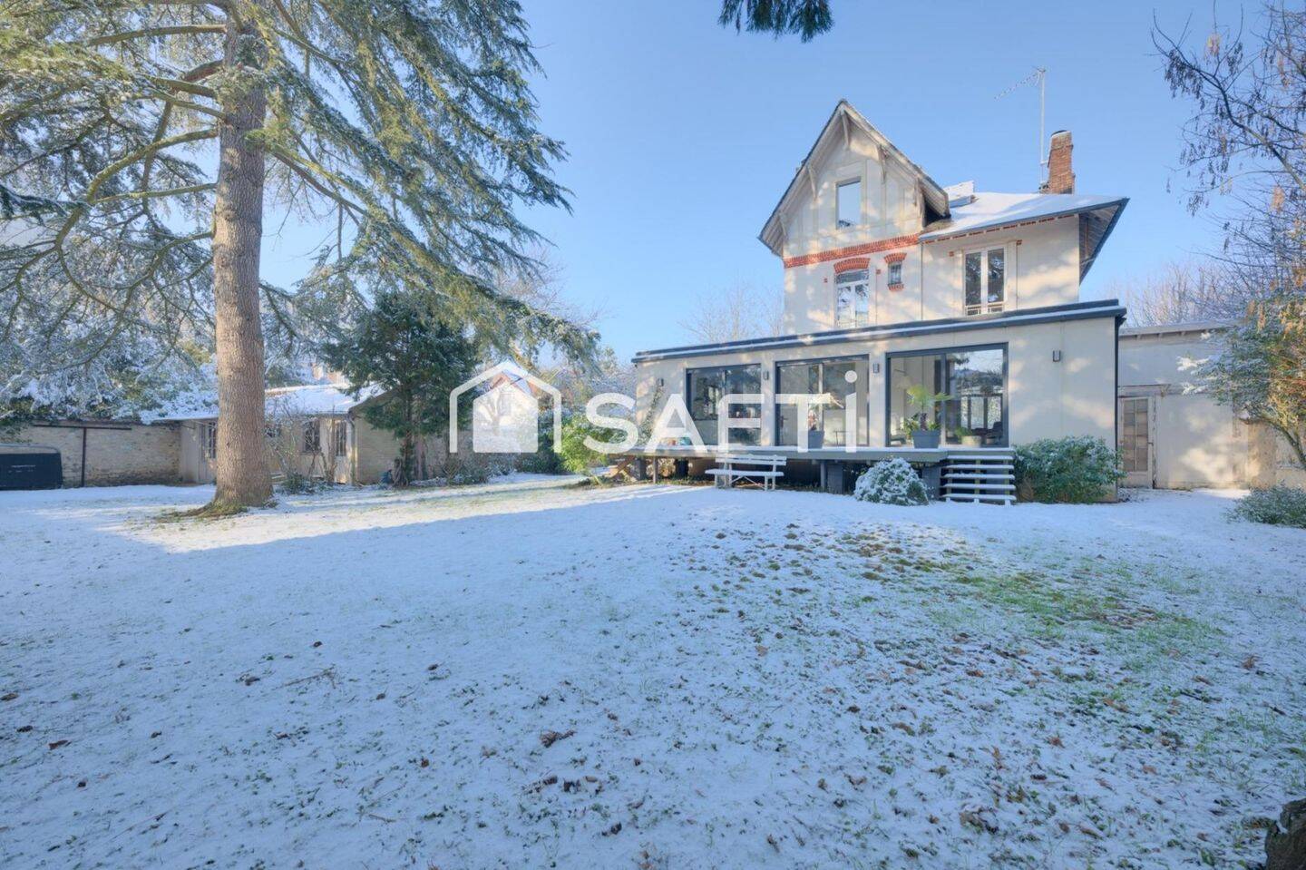 Maison à vendre, 200m², SAINT MAUR DES FOSSES