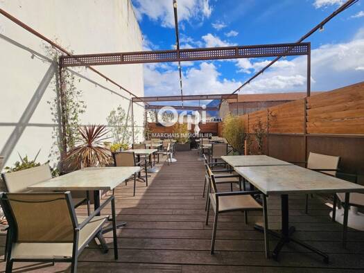 Immeuble à vendre 198 000 € 241 m² Est Prades 66500