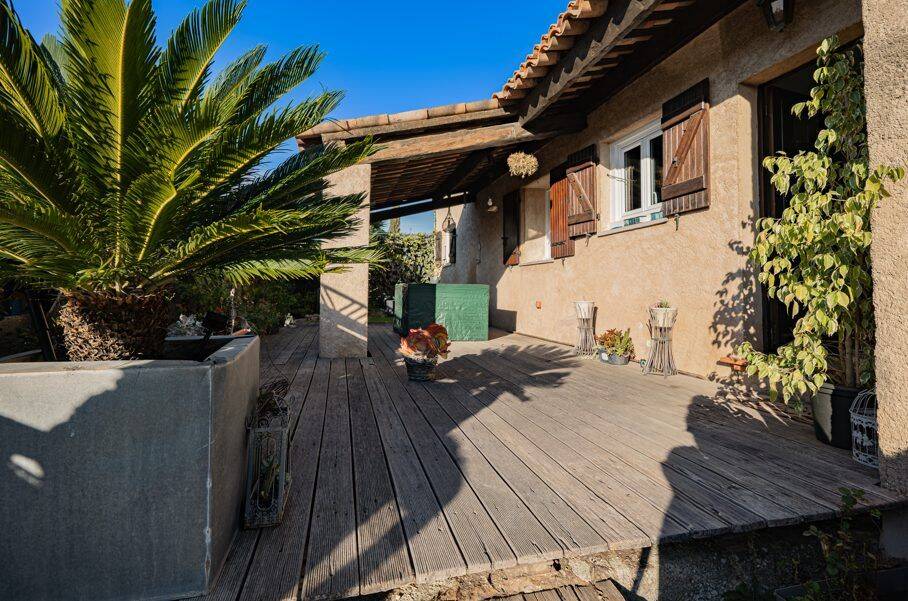 MAISON DEUX PIECES CLIMATISEE & STATIONNEMENT — 1