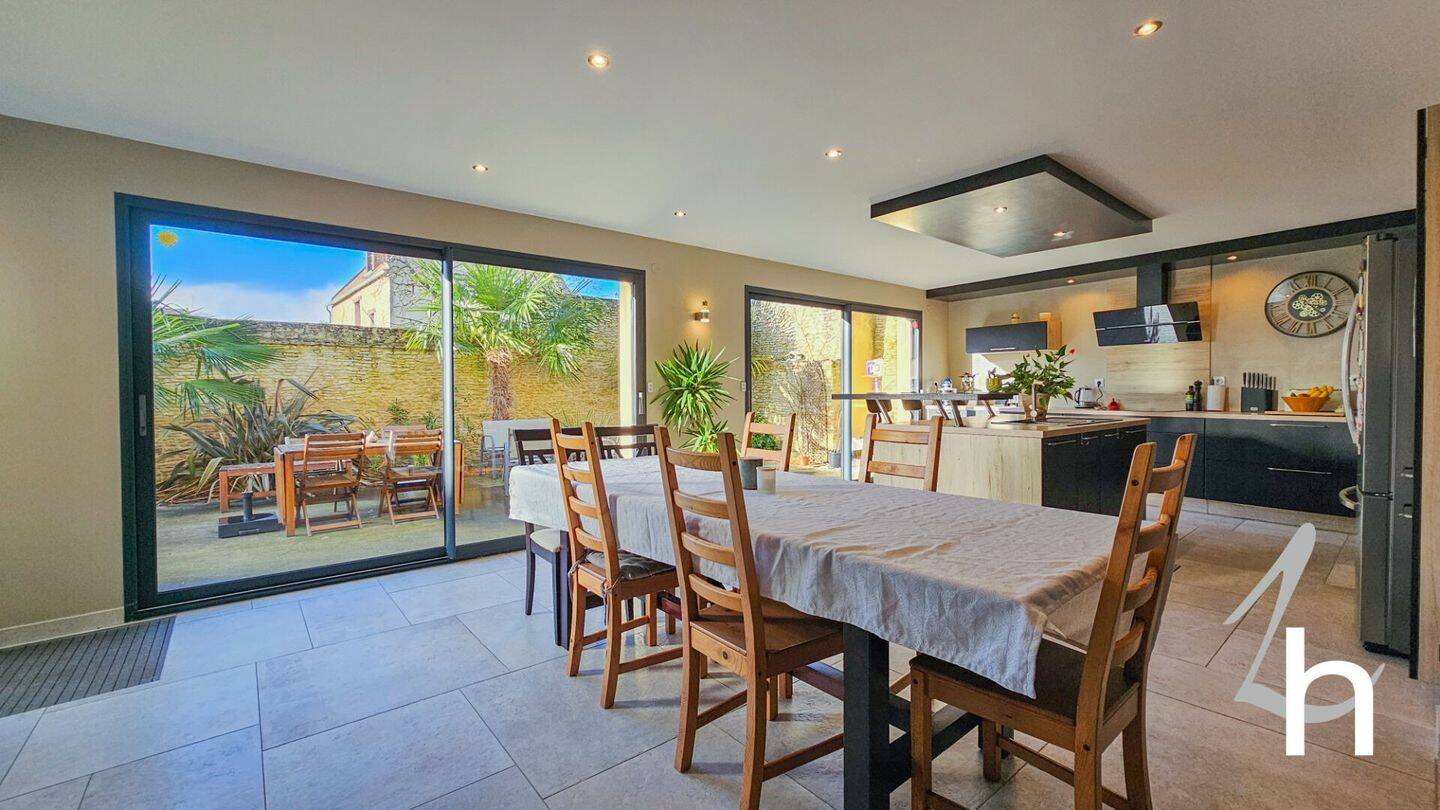 Maison à vendre, 220m², FRENOUVILLE