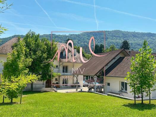 Villa à vendre 365 000 € 5 pièces 3 chambres 194 m² 1 155 m² de terrain Saint-Bueil 38620