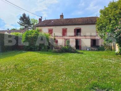 Maison à vendre 110 000 € 7 pièces 5 chambres 135 m² 797 m² de terrain Noyen-sur-Seine 77114
