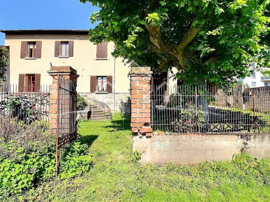Immeuble à vendre 245 000 € 164,63 m² Andance 07340
