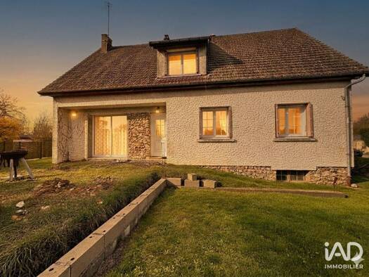 Maison à vendre 199 900 € 5 pièces 4 chambres 145 m² 1 115 m² de terrain Ézy-sur-Eure 27530