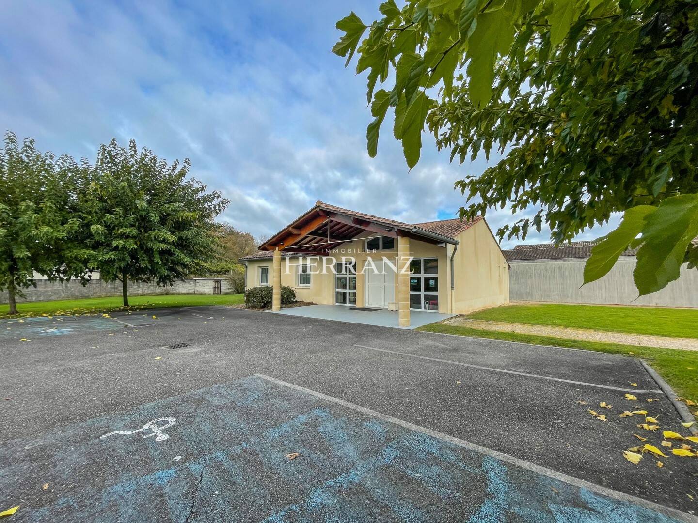 Maison à vendre, 116m², SAINT MEDARD DE GUIZIERES