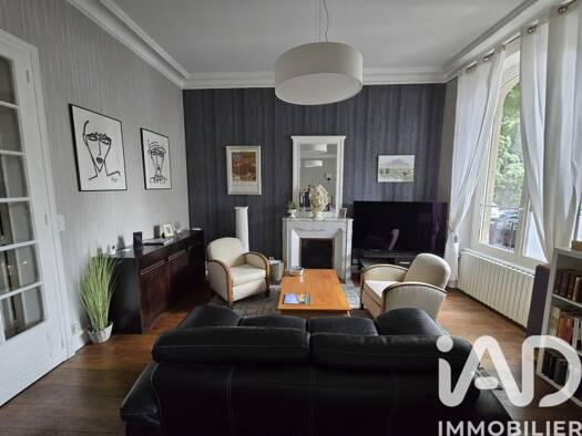 Appartement à vendre 299 000 € 4 pièces 2 chambres 90 m² Étage 1/3 France et Rosieres Vichy 03200