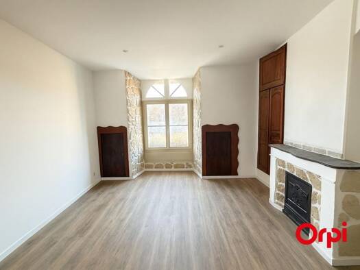 Immeuble à vendre 98 000 € 118,6 m² Coincy 02210