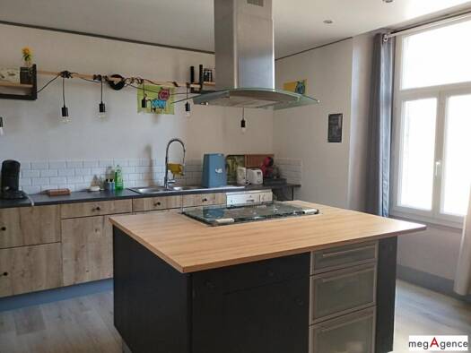 Maison à vendre 213 000 € 7 pièces 5 chambres 164 m² 132 m² de terrain Meyrueis 48150