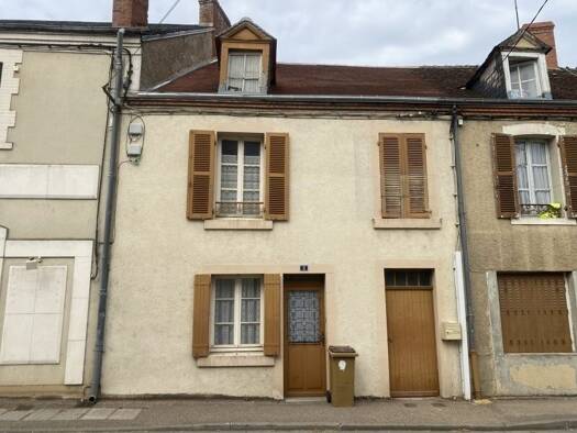 Maison à vendre 59 920 € 5 pièces 3 chambres 156 m² 249 m² de terrain Orsennes 36190
