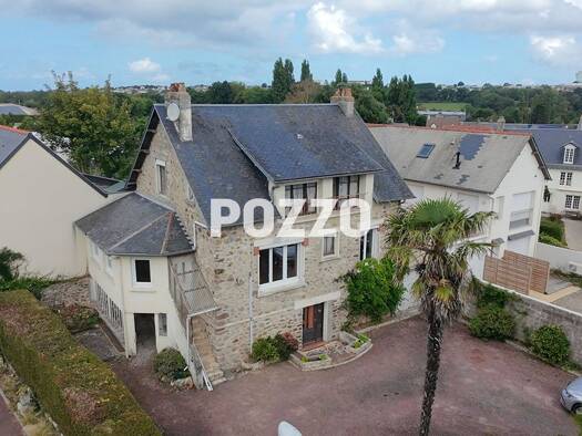 Maison à vendre 249 900 € 7 pièces 6 chambres 132 m² 797 m² de terrain Yquelon 50400