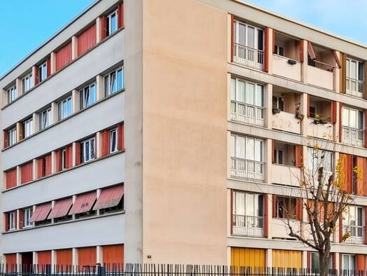 Appartement à vendre 200 000 € 5 pièces 3 chambres 83 m² Étage 3/4 Maréchal Leclerc Neuilly-sur-Marne 93330