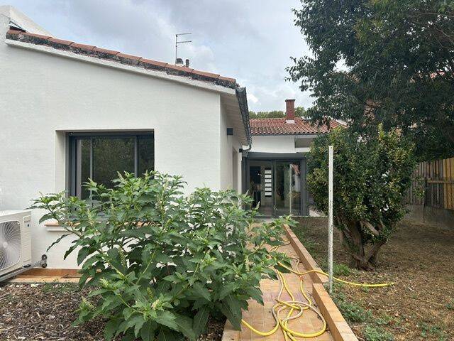 TOULOUSAINE TYPE 4 ENTIEREMENT RENOVEE AVEC PRESTATIONS HAUT DE — 13