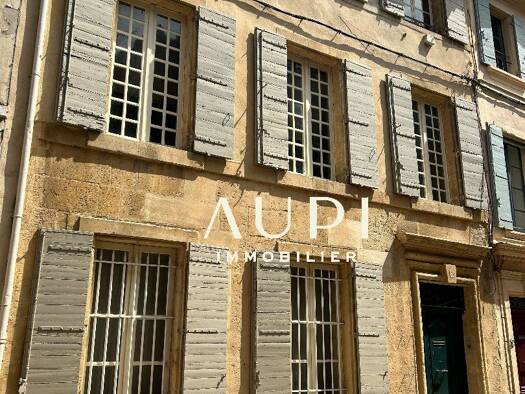 Maison à vendre 795 000 € 11 pièces 1 chambre 295 m² Camargue Nord Arles 13200