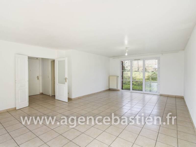 Maison à louer, 97m², SAINT GENIS POUILLY