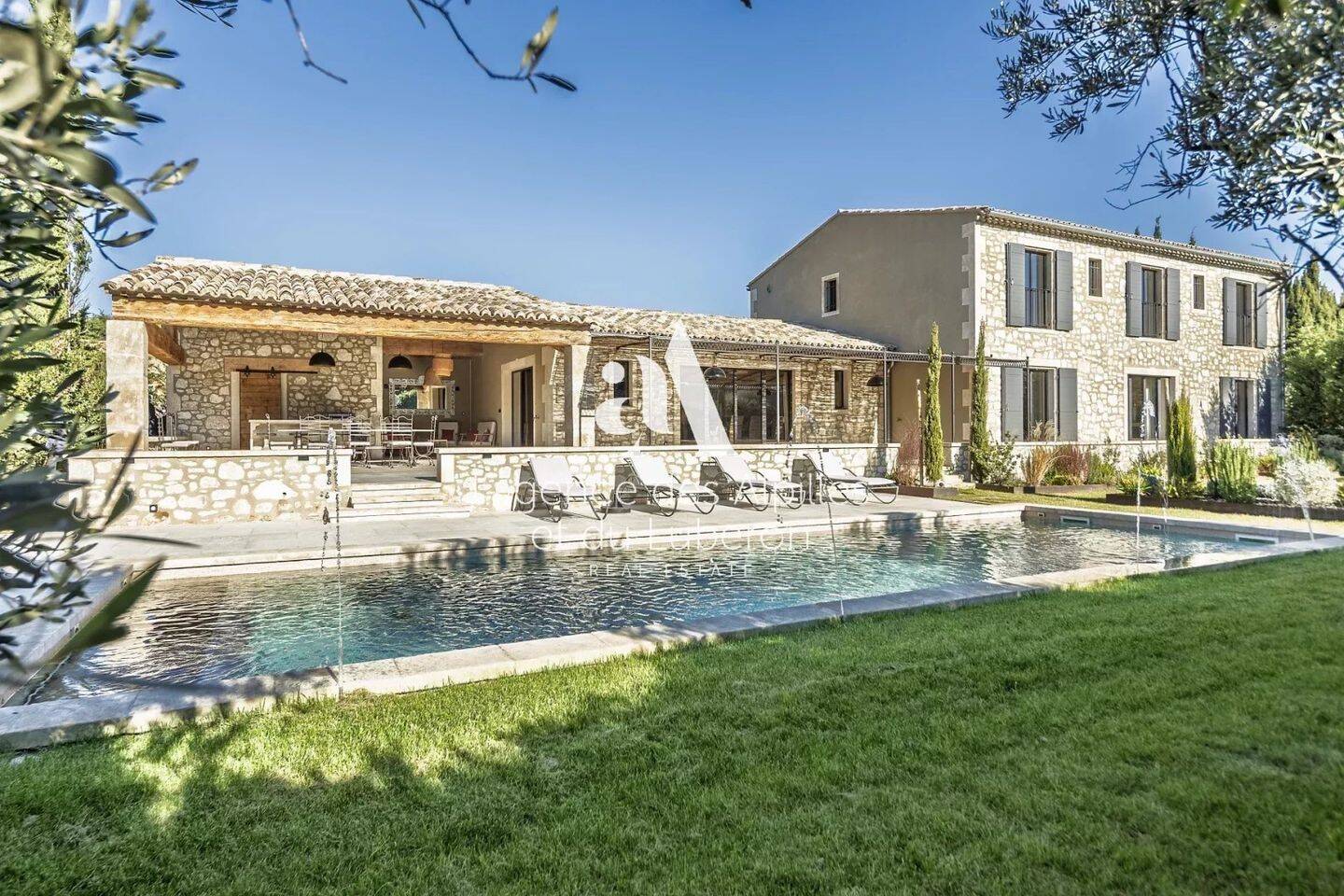 Maison à vendre, 308m², MAUSSANE LES ALPILLES