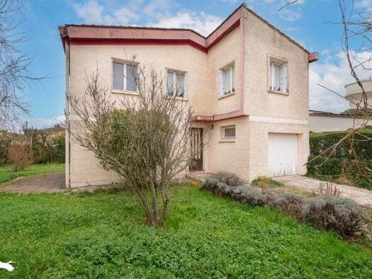 Maison à vendre 231 440 € 4 pièces 3 chambres 88 m² 459 m² de terrain Centre Villeneuve-Tolosane 31270